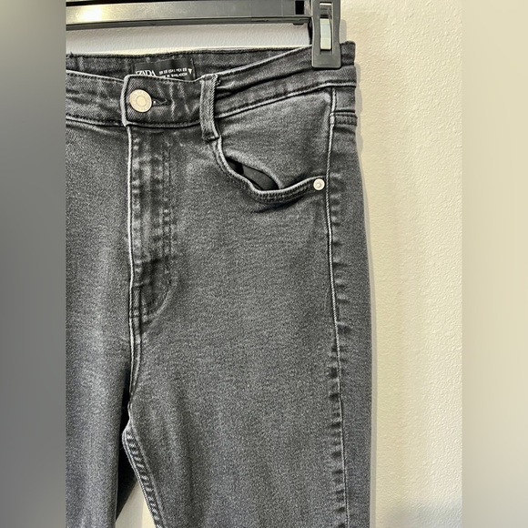Zara Black Acid Wash High Waist Skinny Jeans - Size 6 - Picture 5 of 9